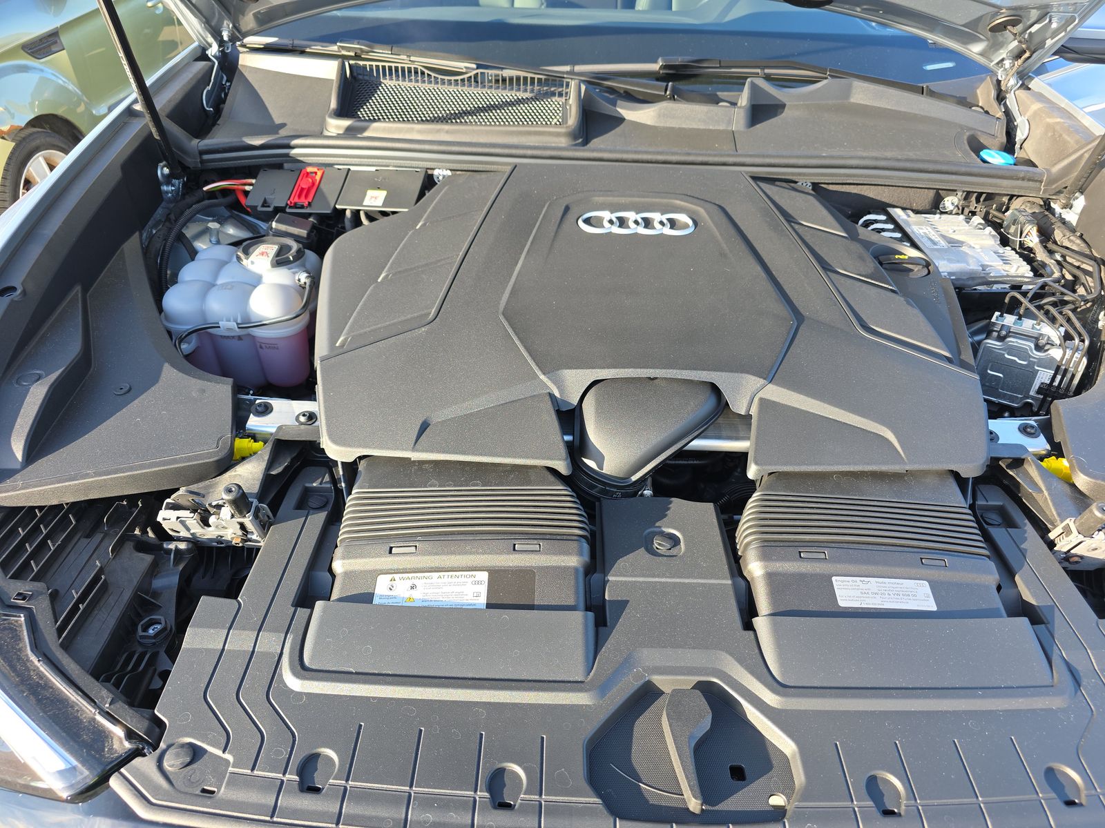 2025 Audi Q8 Premium Plus AWD