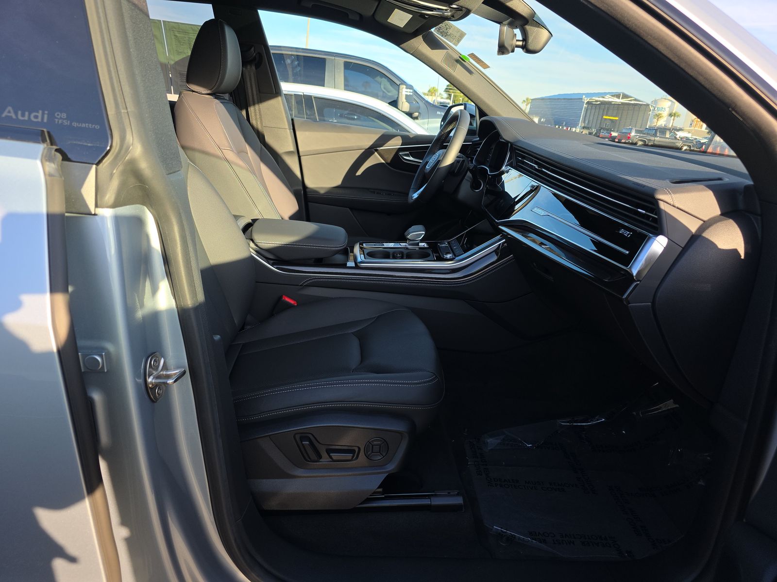 2025 Audi Q8 Premium Plus AWD