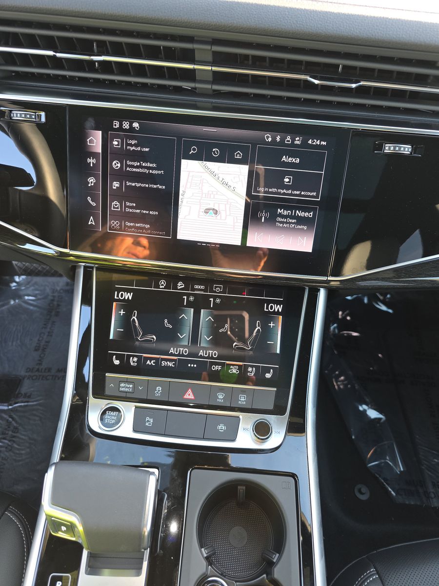 2025 Audi Q8 Premium Plus AWD