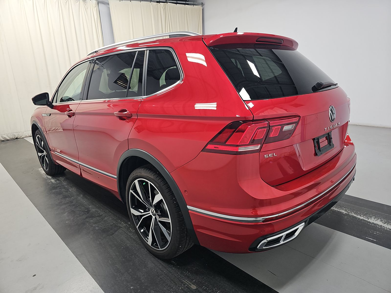 2024 Volkswagen Tiguan 2.0T SEL R-Line AWD