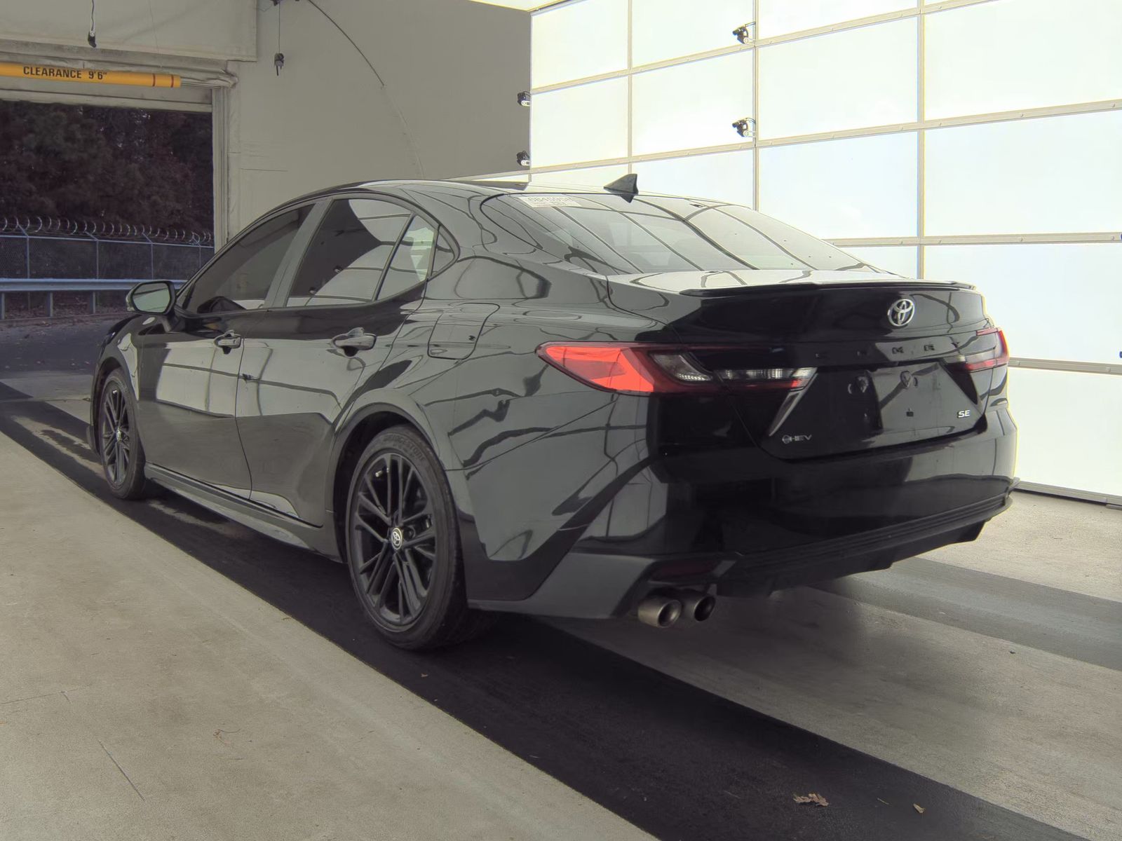 2025 Toyota Camry SE FWD