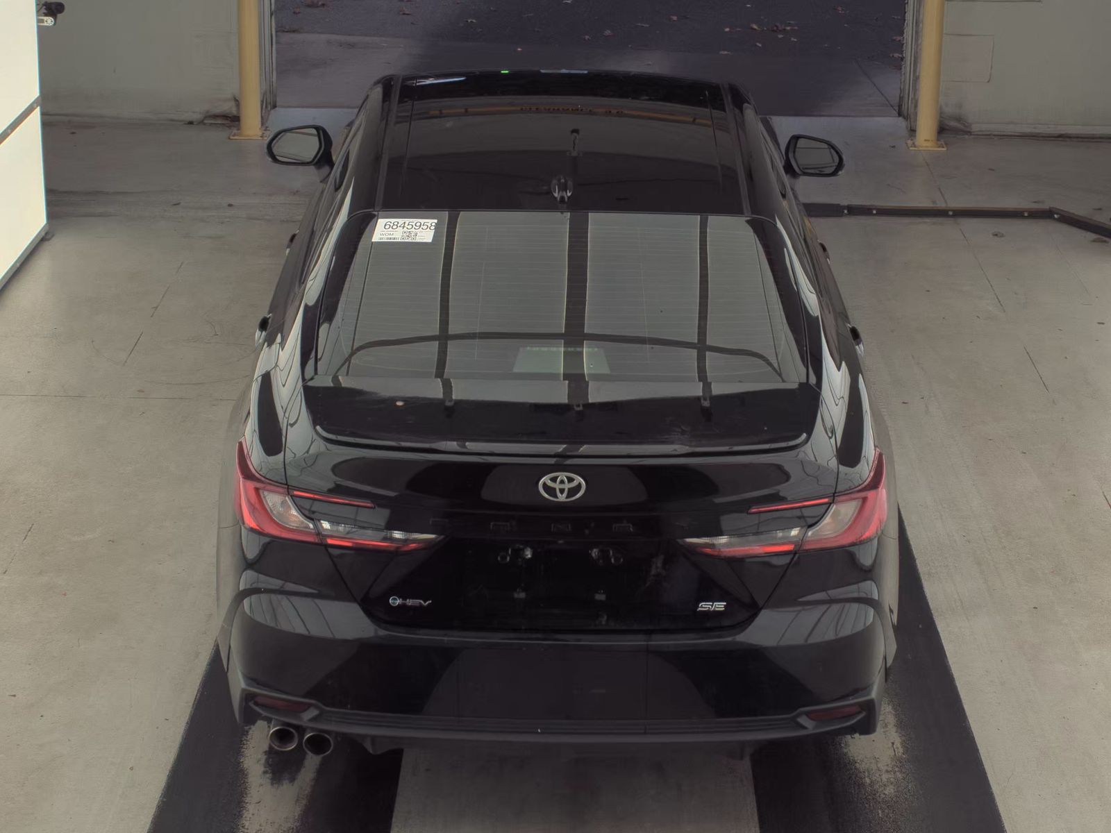 2025 Toyota Camry SE FWD