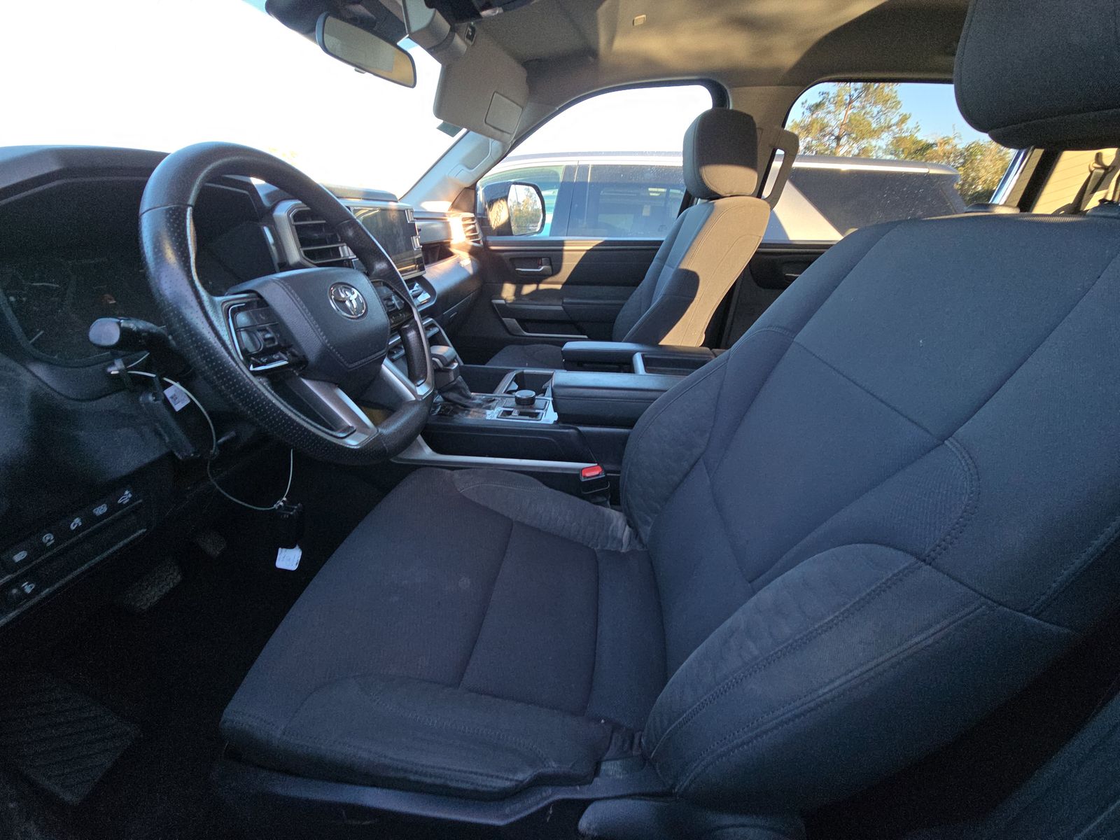 2022 Toyota Tundra SR5 AWD