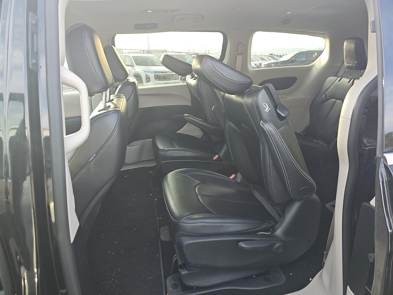 2024 Chrysler Pacifica Hybrid Select FWD