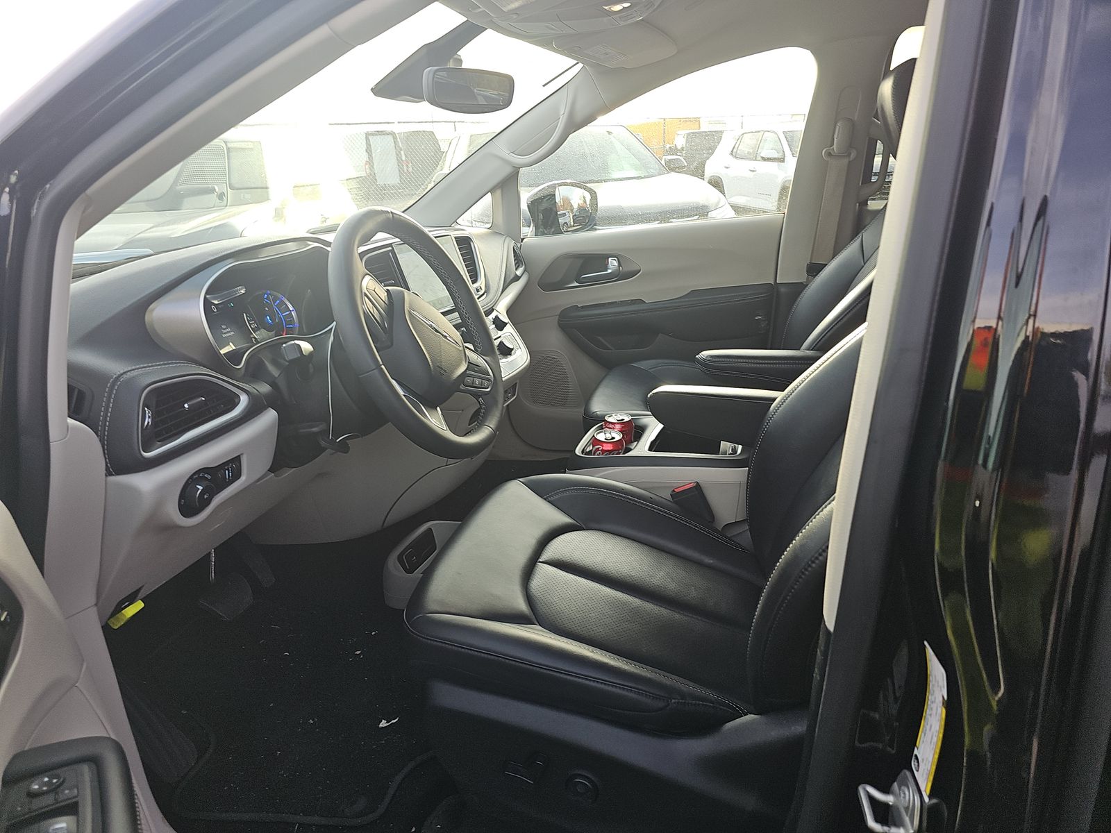 2024 Chrysler Pacifica Hybrid Select FWD