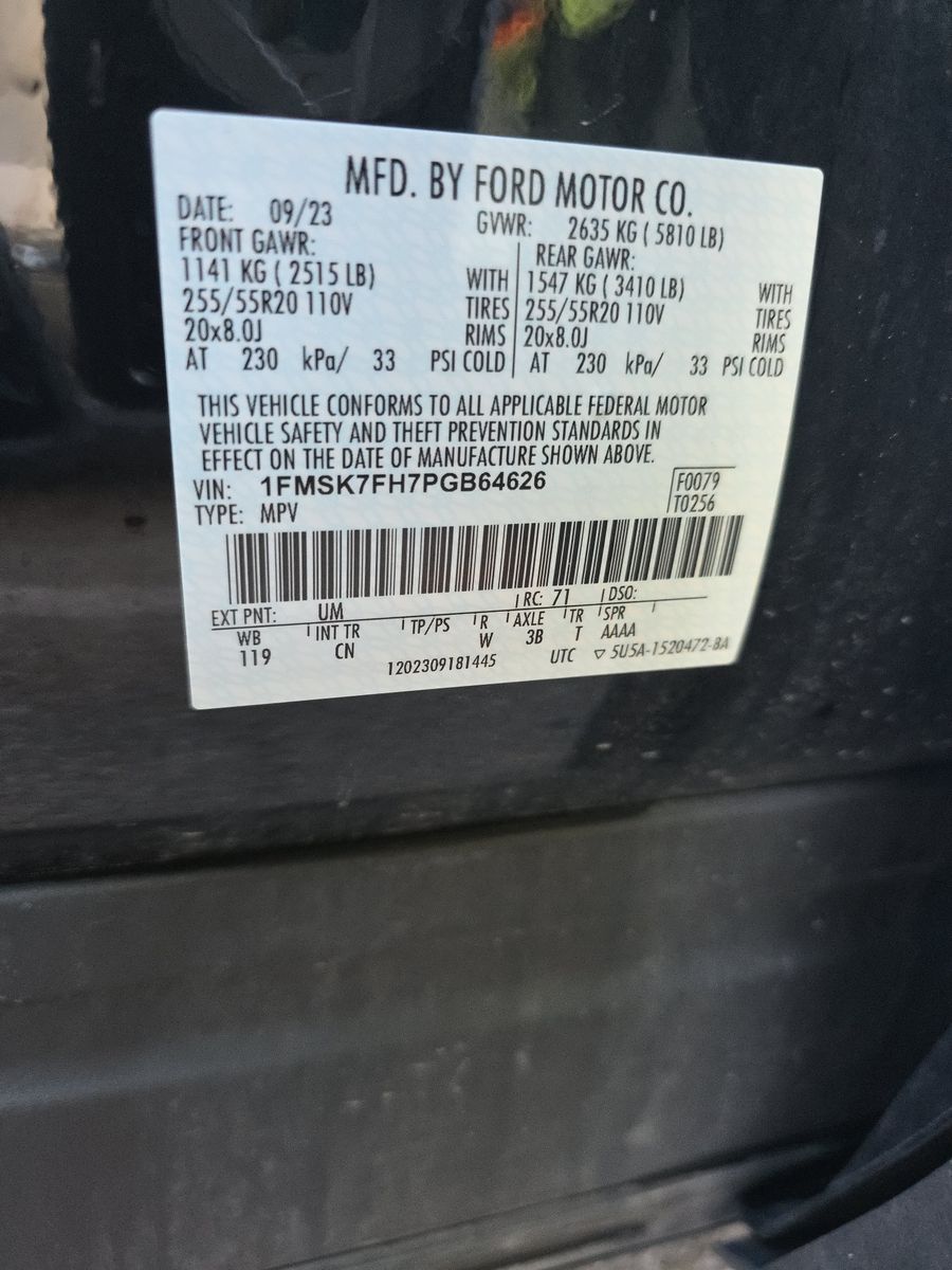 2023 Ford Explorer Limited RWD