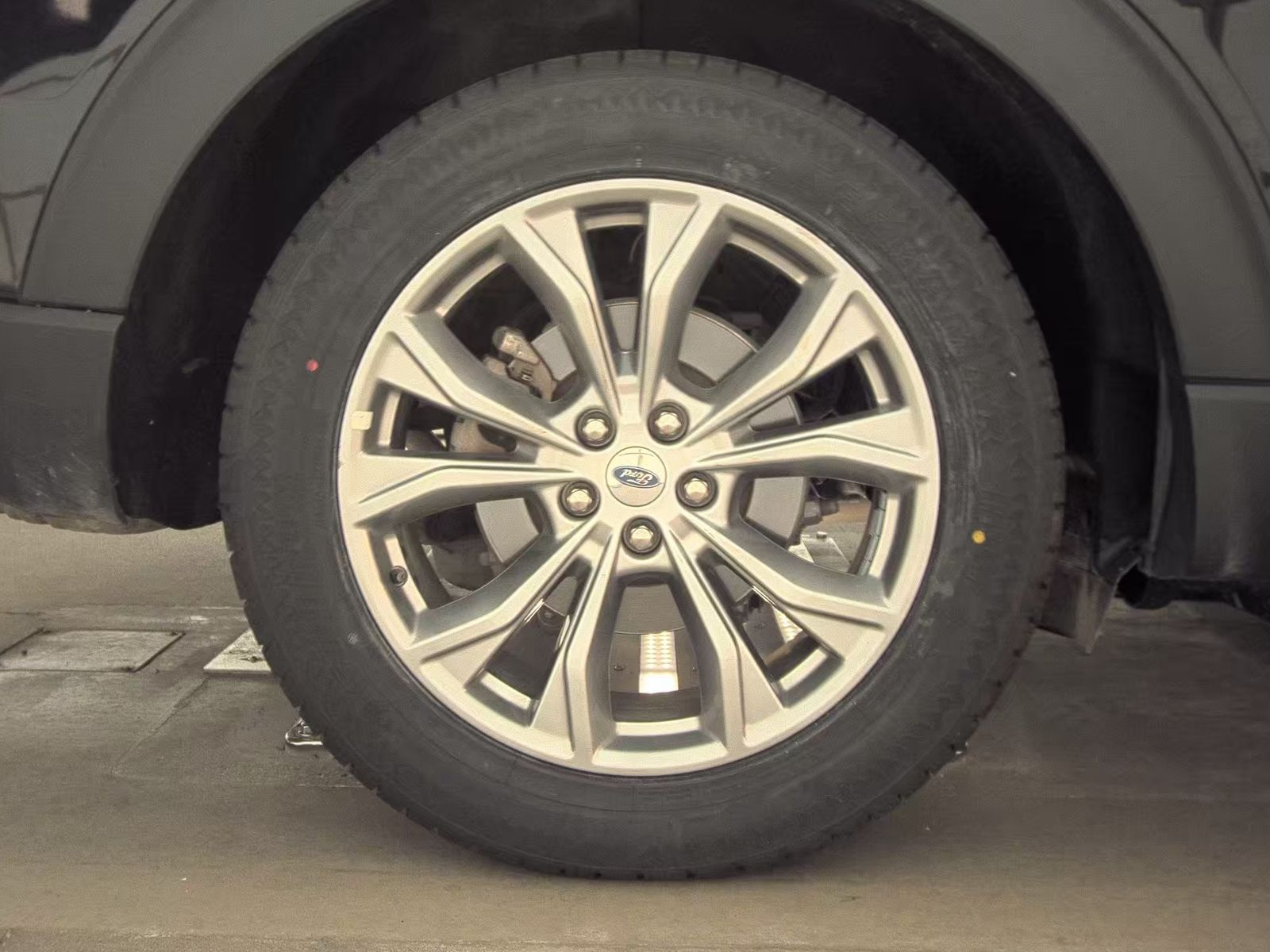 2023 Ford Explorer Limited RWD