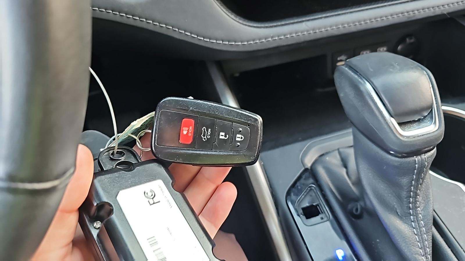 2023 Toyota Highlander LE FWD