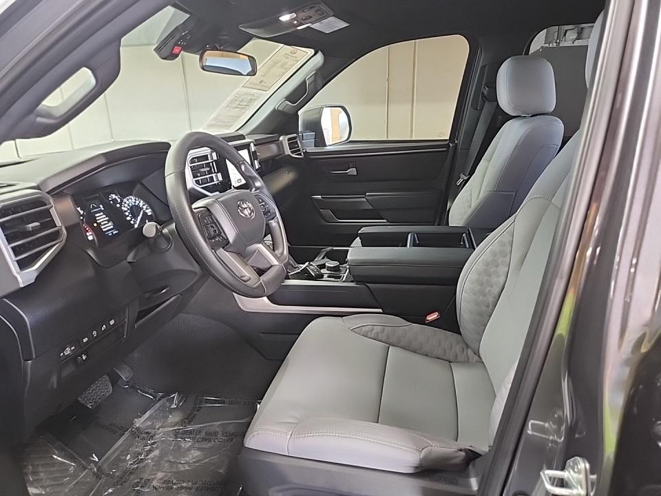 2025 Toyota Tundra SR5 AWD