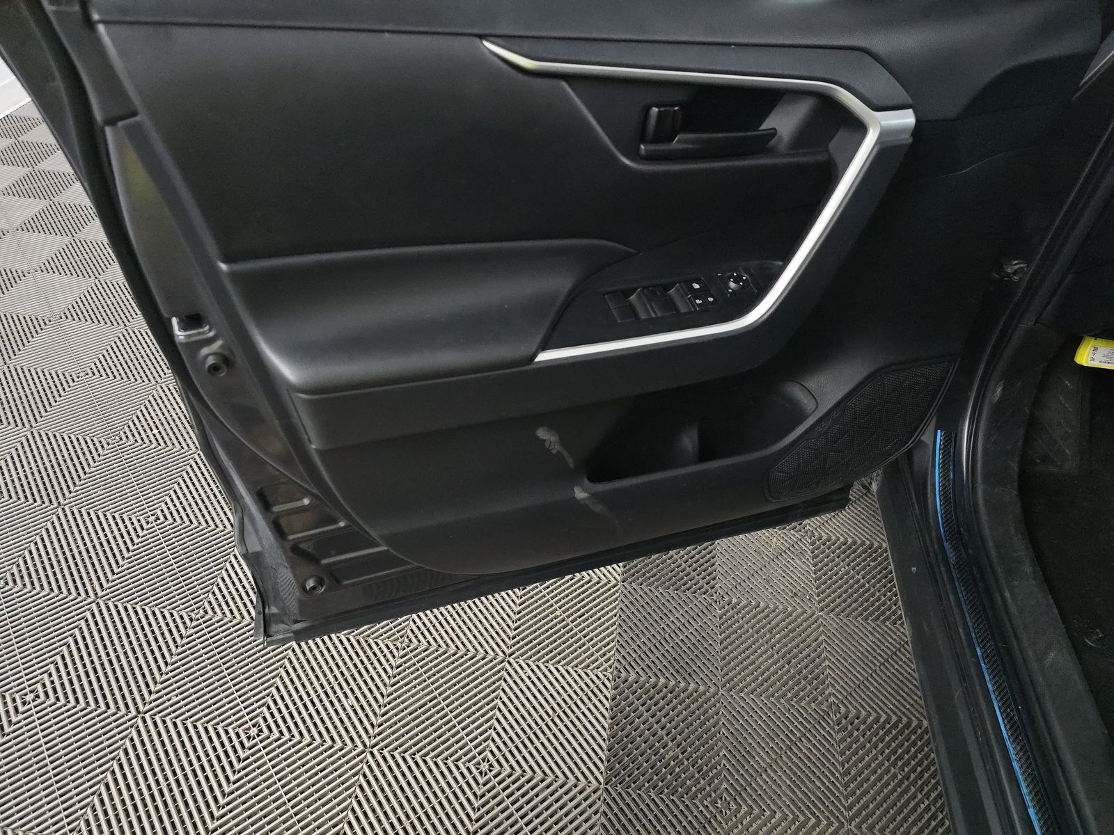 2023 Toyota RAV4 LE AWD