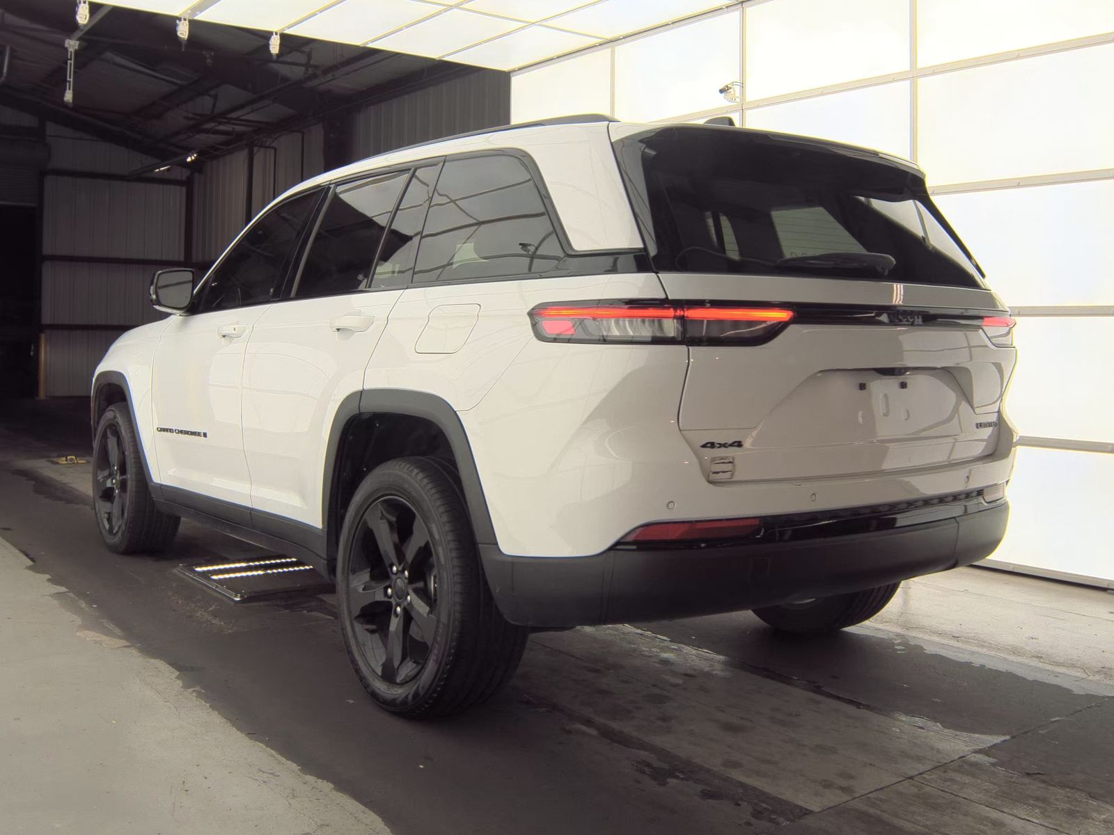 2023 Jeep Grand Cherokee Limited AWD