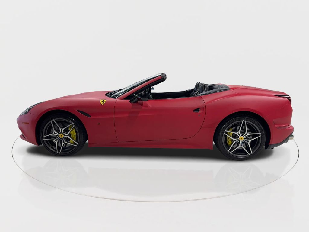 2016 Ferrari California T RWD