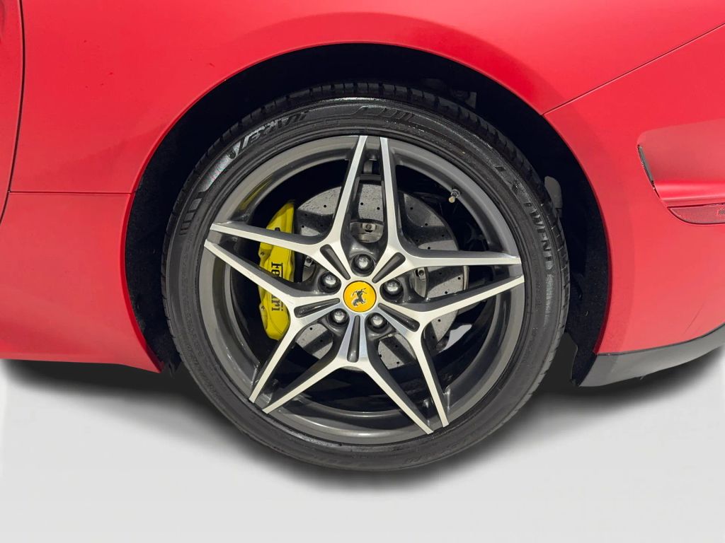 2016 Ferrari California T RWD