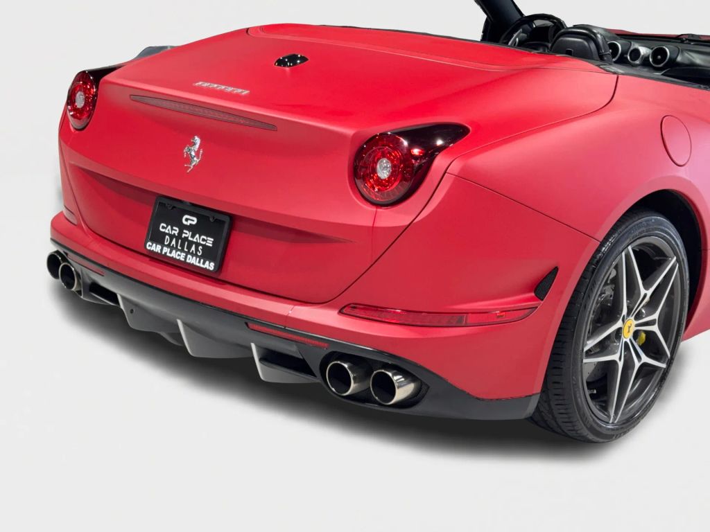 2016 Ferrari California T RWD