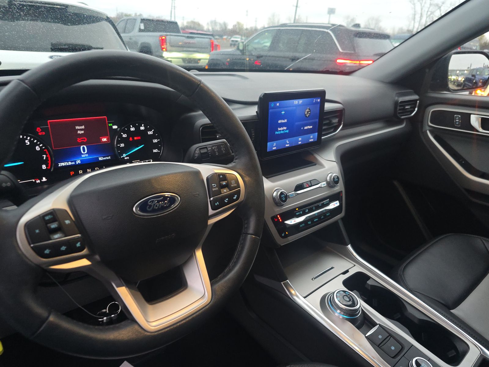 2023 Ford Explorer XLT AWD