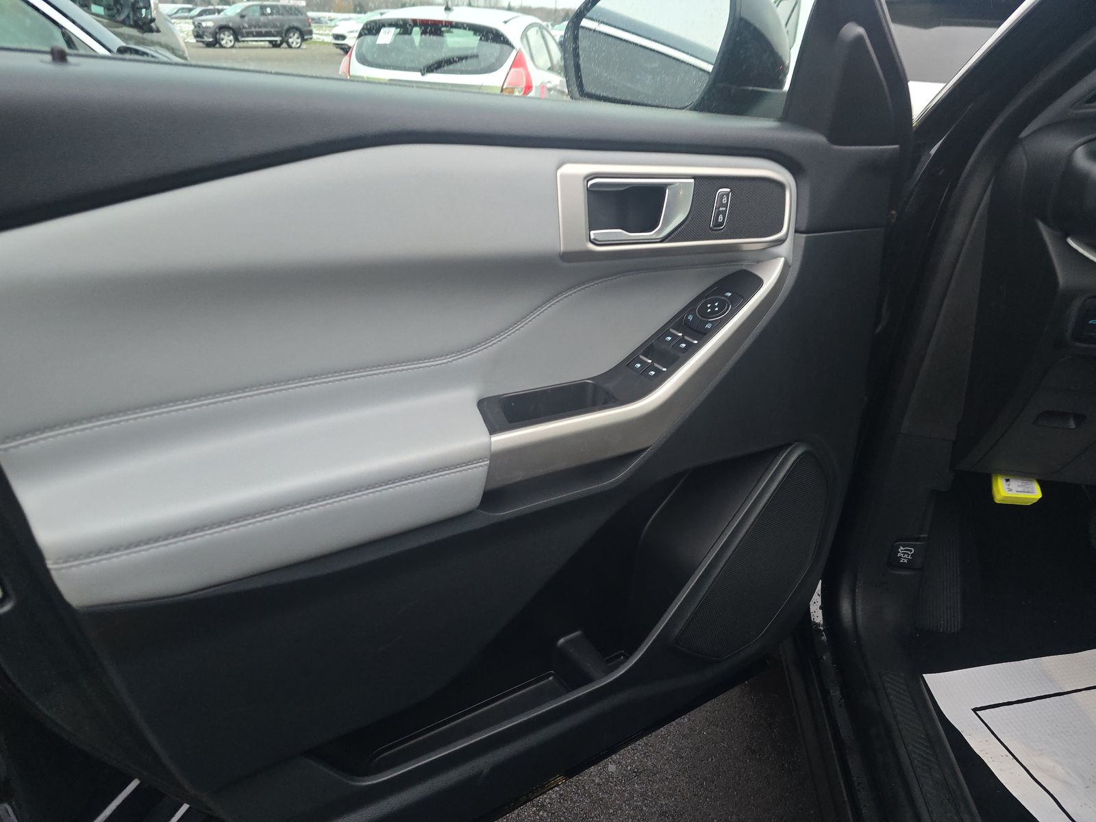 2023 Ford Explorer XLT AWD