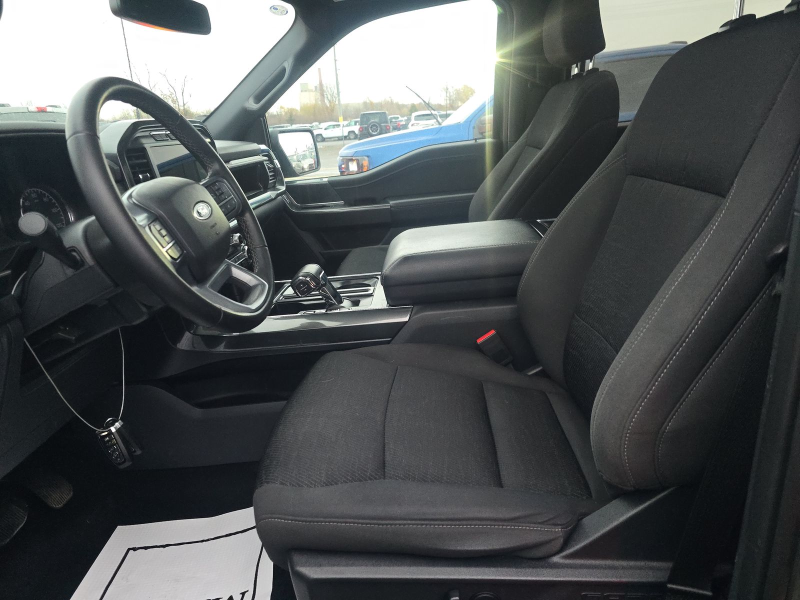 2023 Ford F-150 XLT AWD