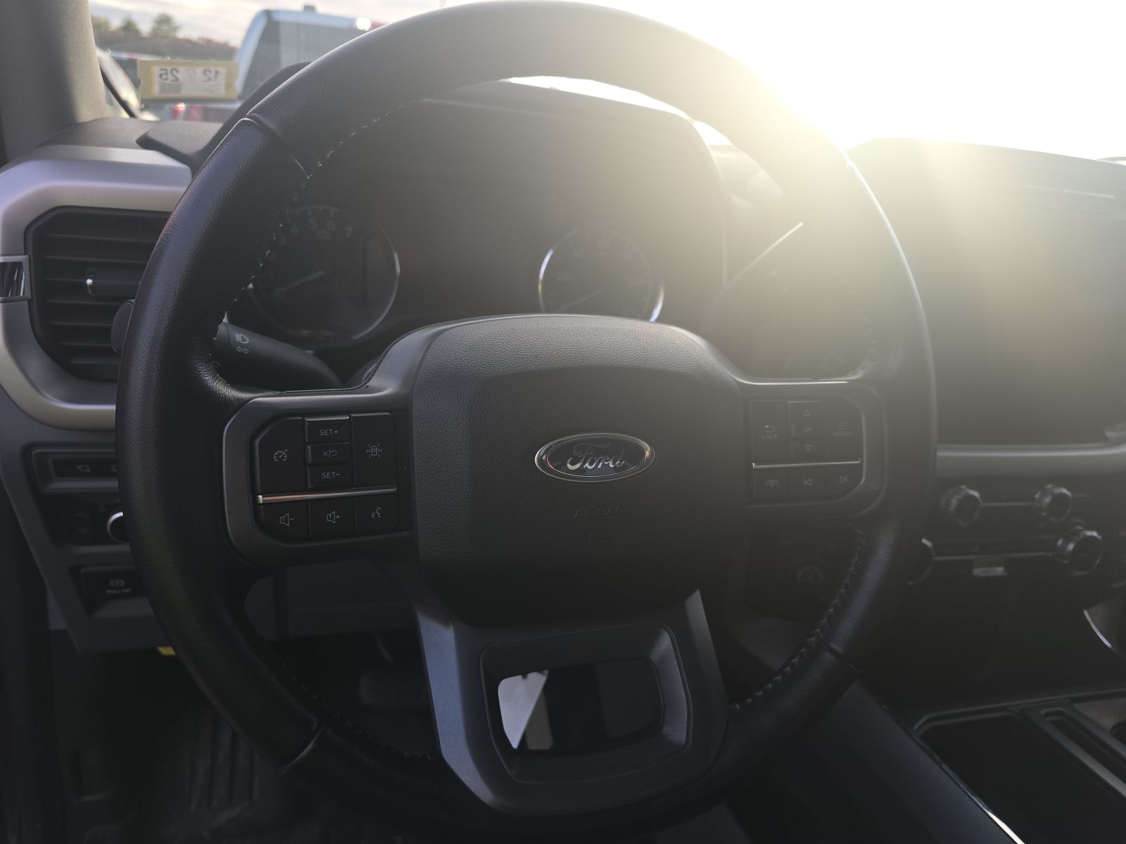 2022 Ford F-150 Hybrid XLT AWD