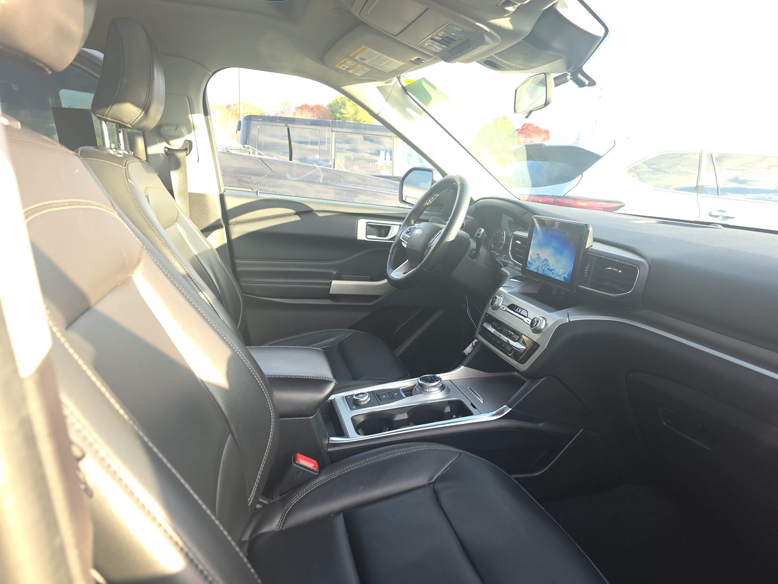 2022 Ford Explorer XLT AWD