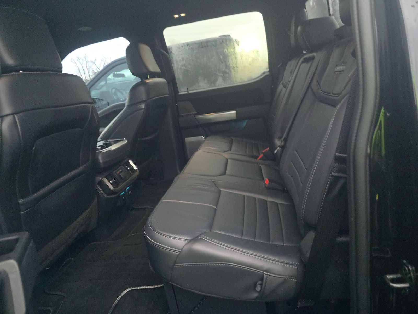 2023 Ford F-150 Platinum AWD