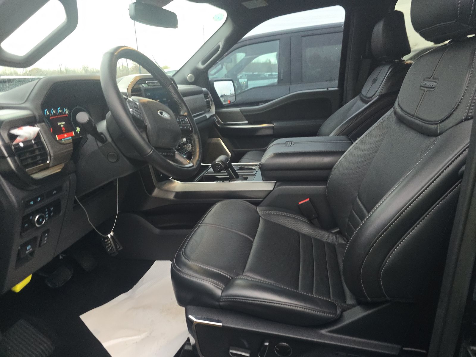 2023 Ford F-150 Platinum AWD