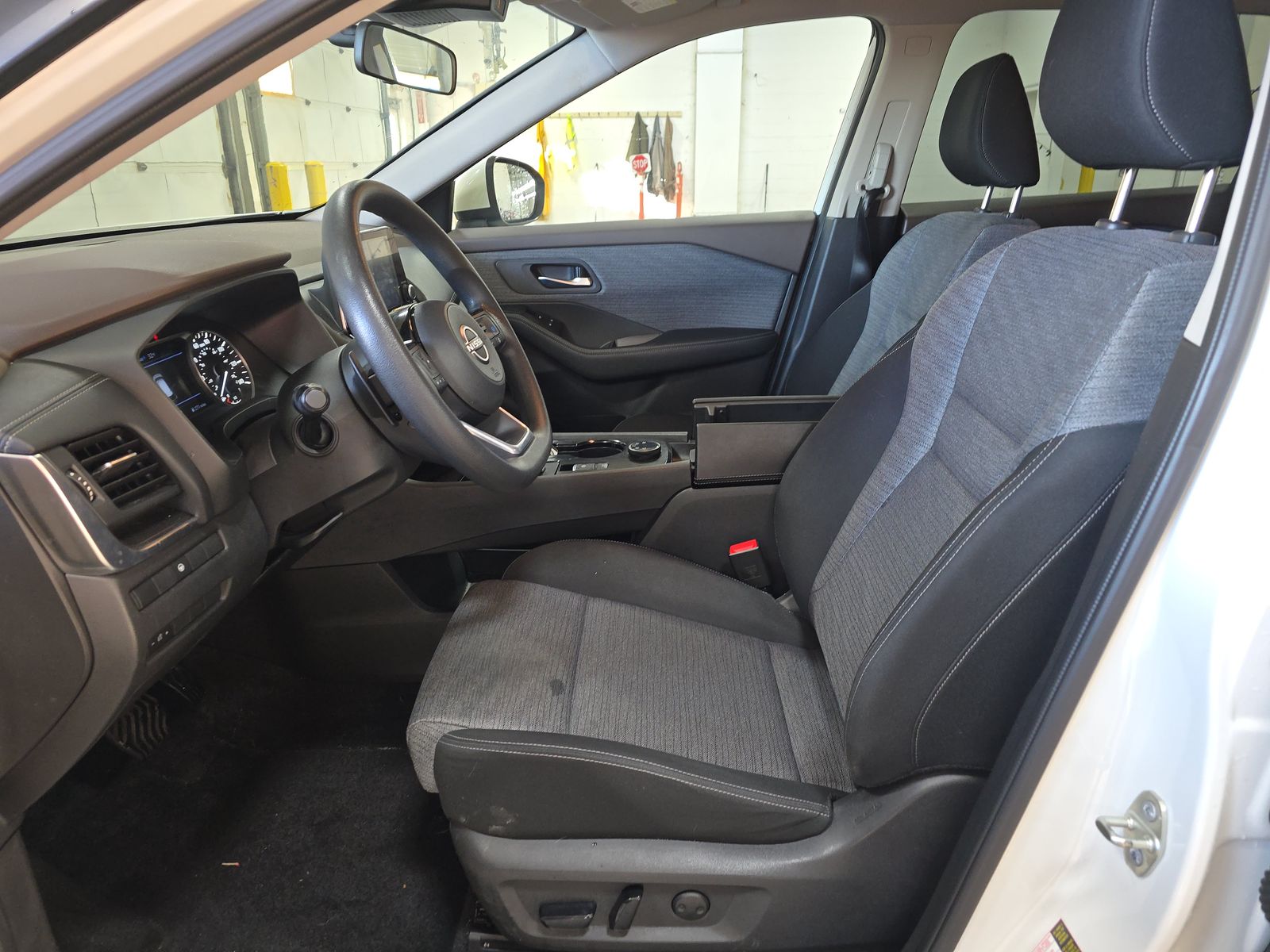 2023 Nissan Rogue SV AWD