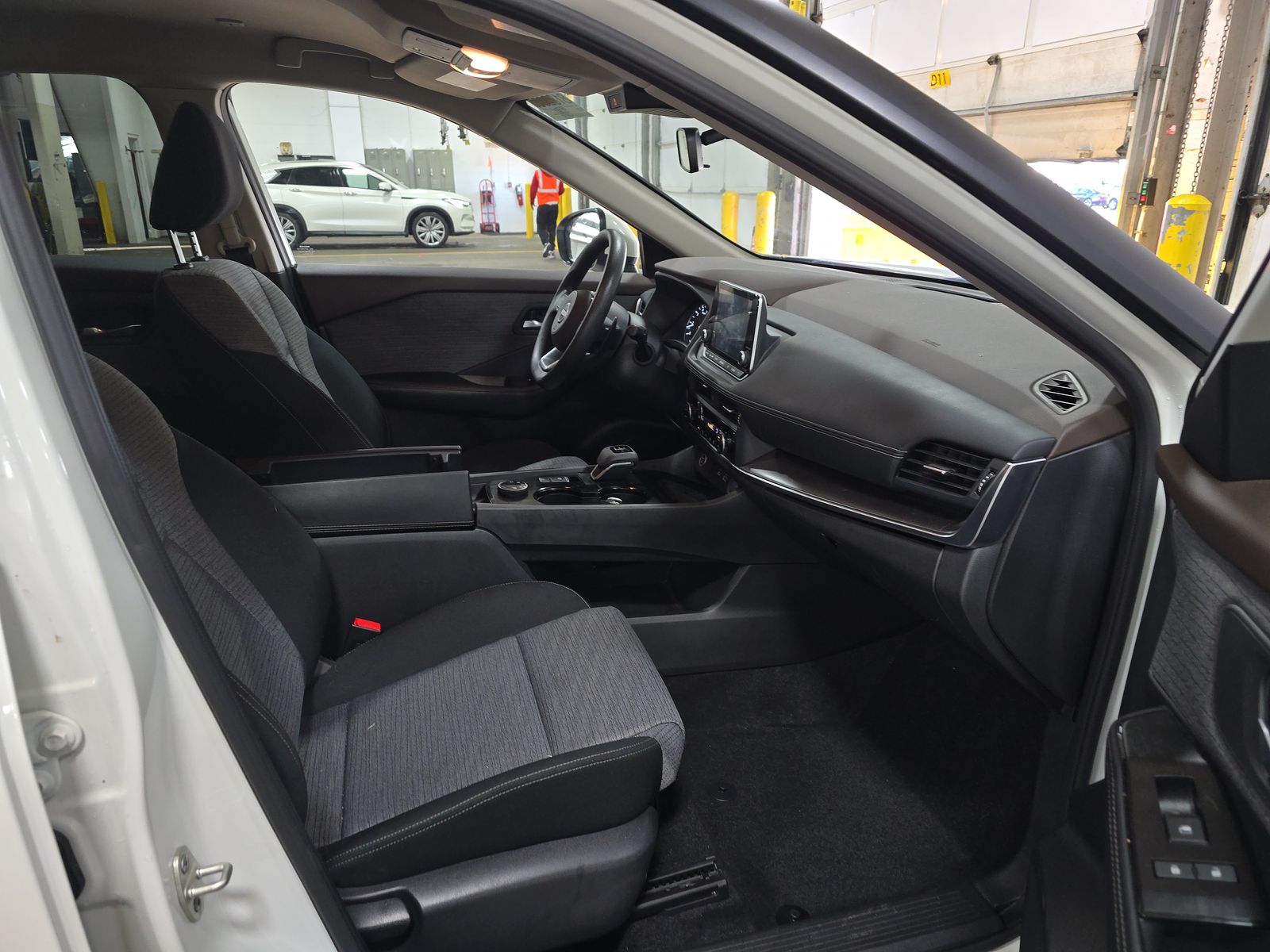 2023 Nissan Rogue SV AWD