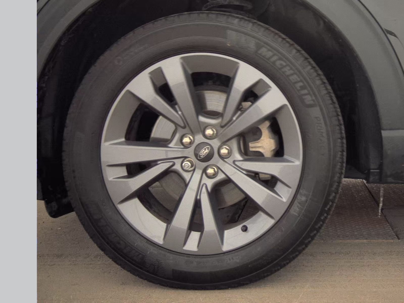 2023 Ford Explorer XLT AWD