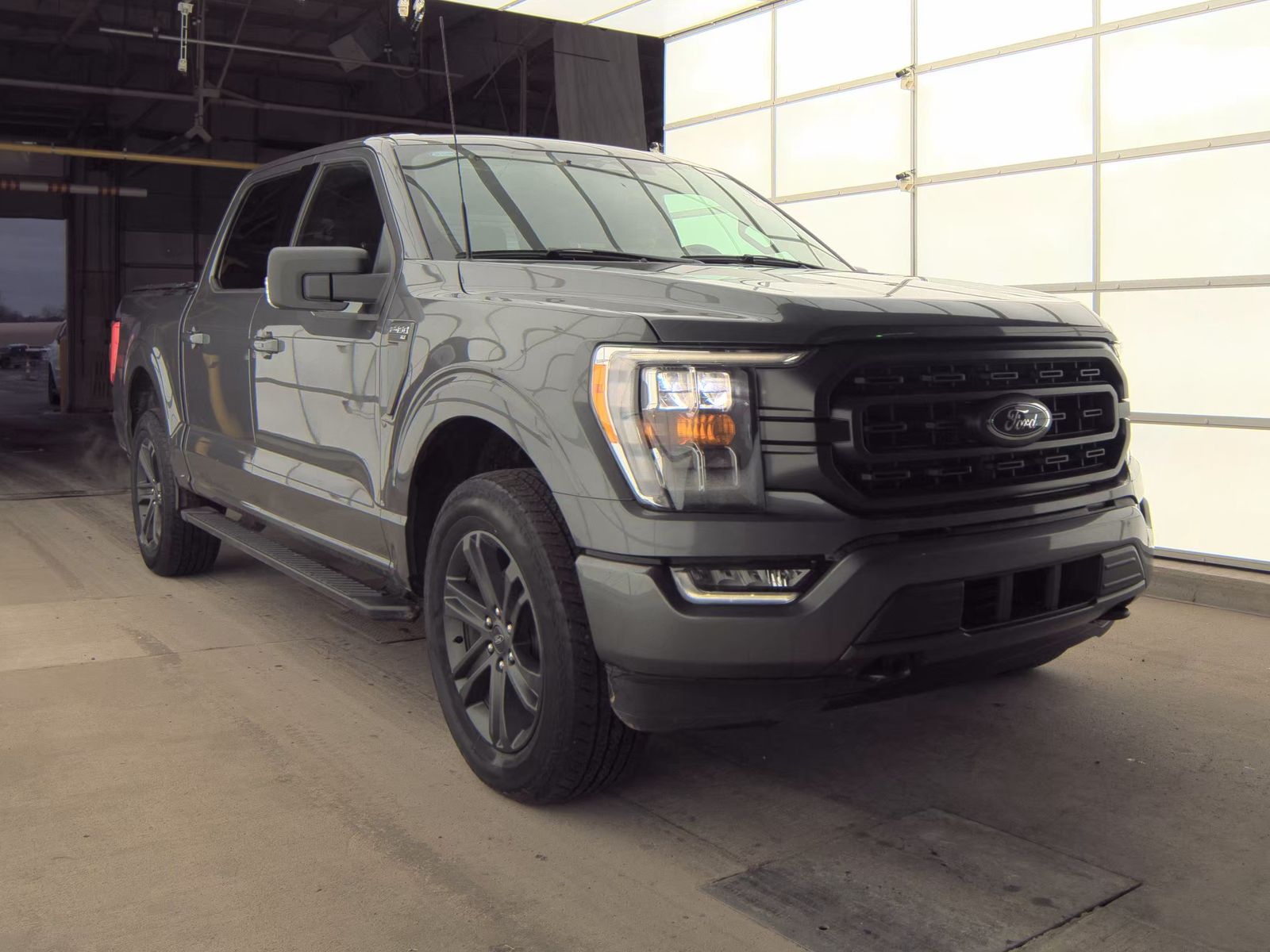 2023 Ford F-150 XLT AWD