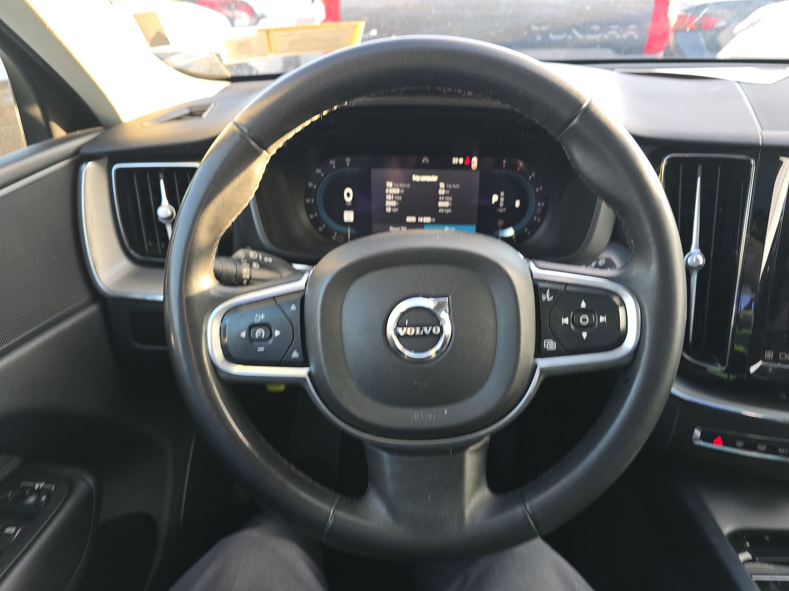 2023 Volvo XC60 B5 Core AWD