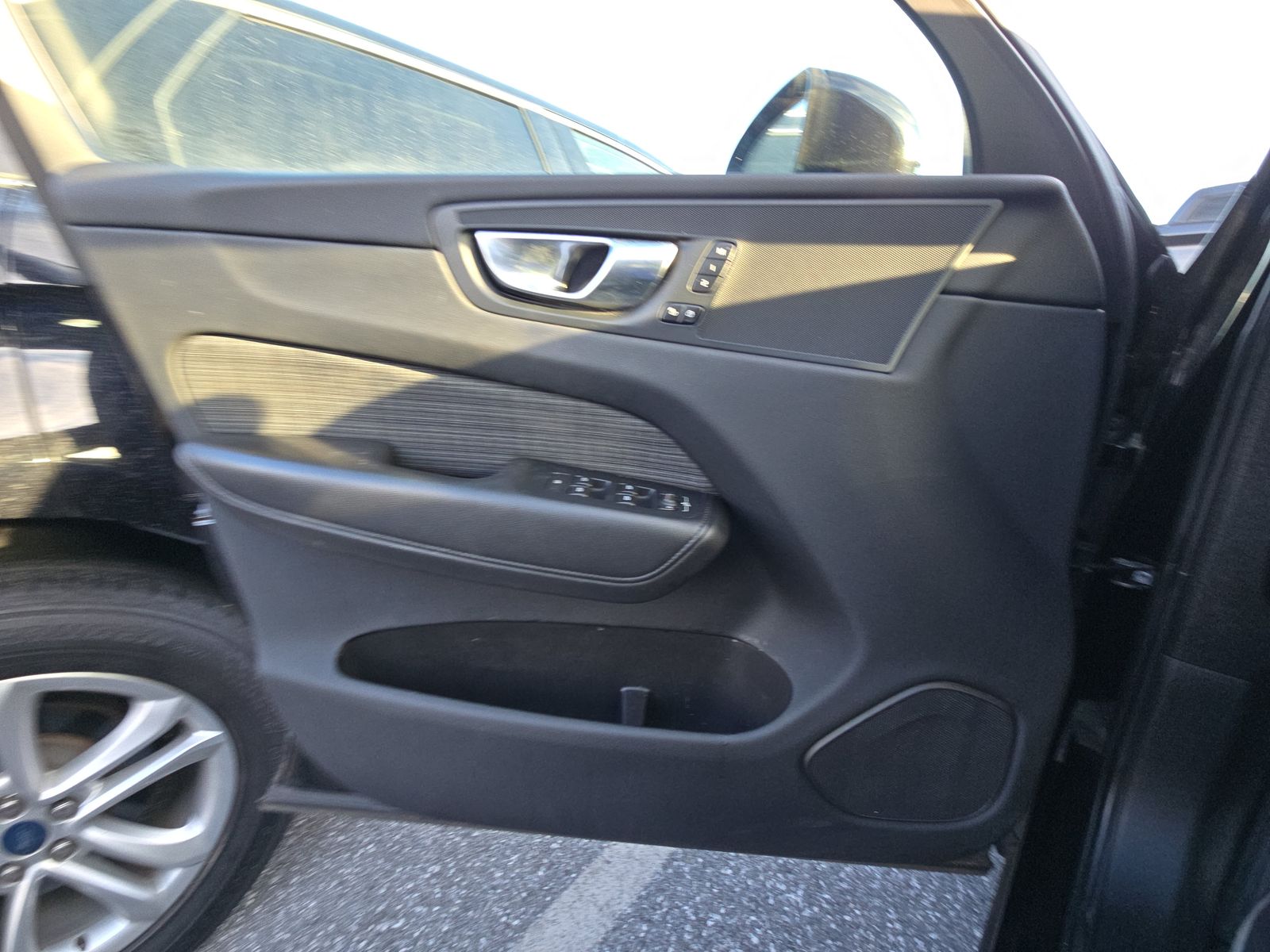 2023 Volvo XC60 B5 Core AWD