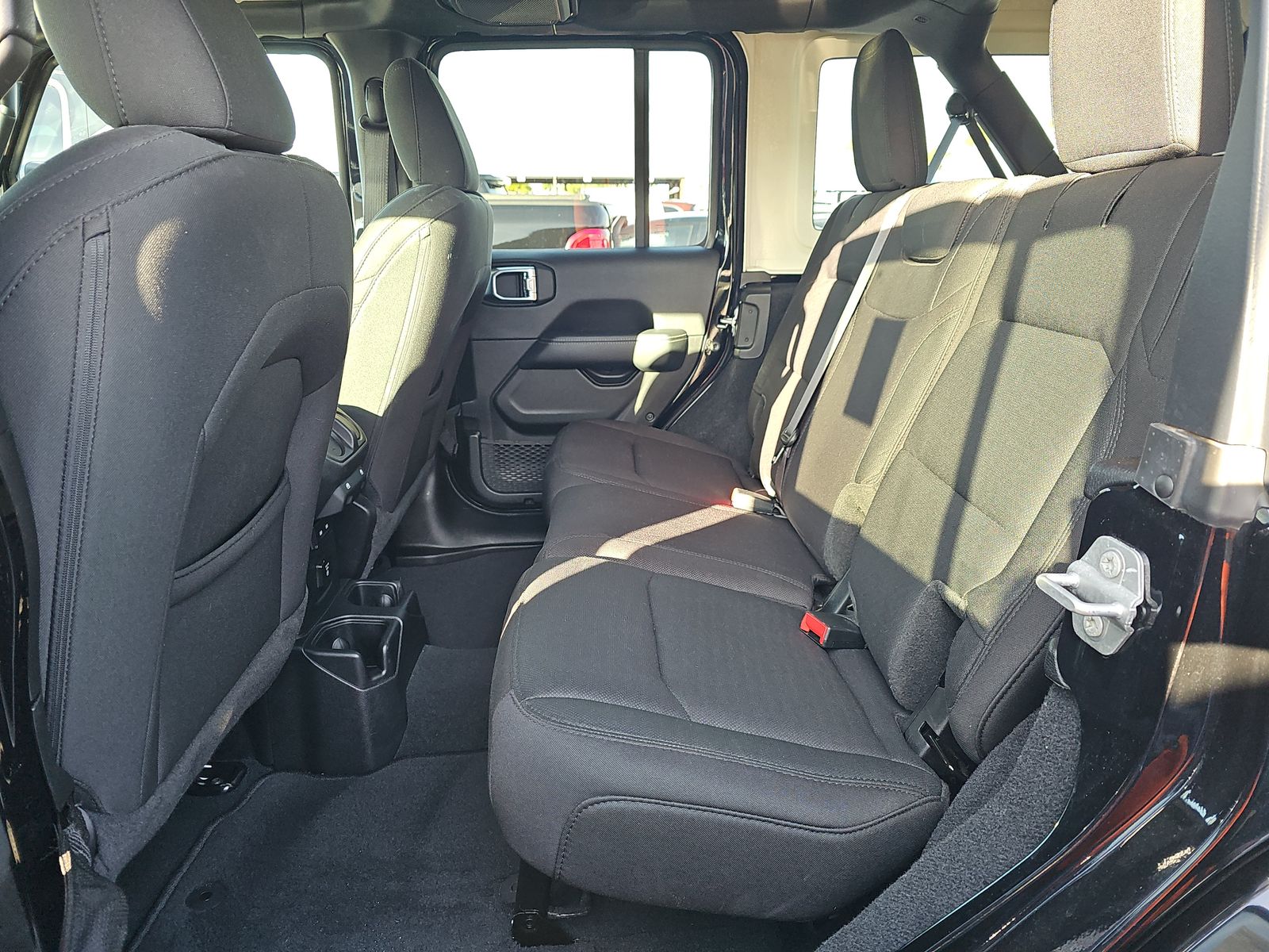 2022 Jeep Wrangler Unlimited Sahara AWD