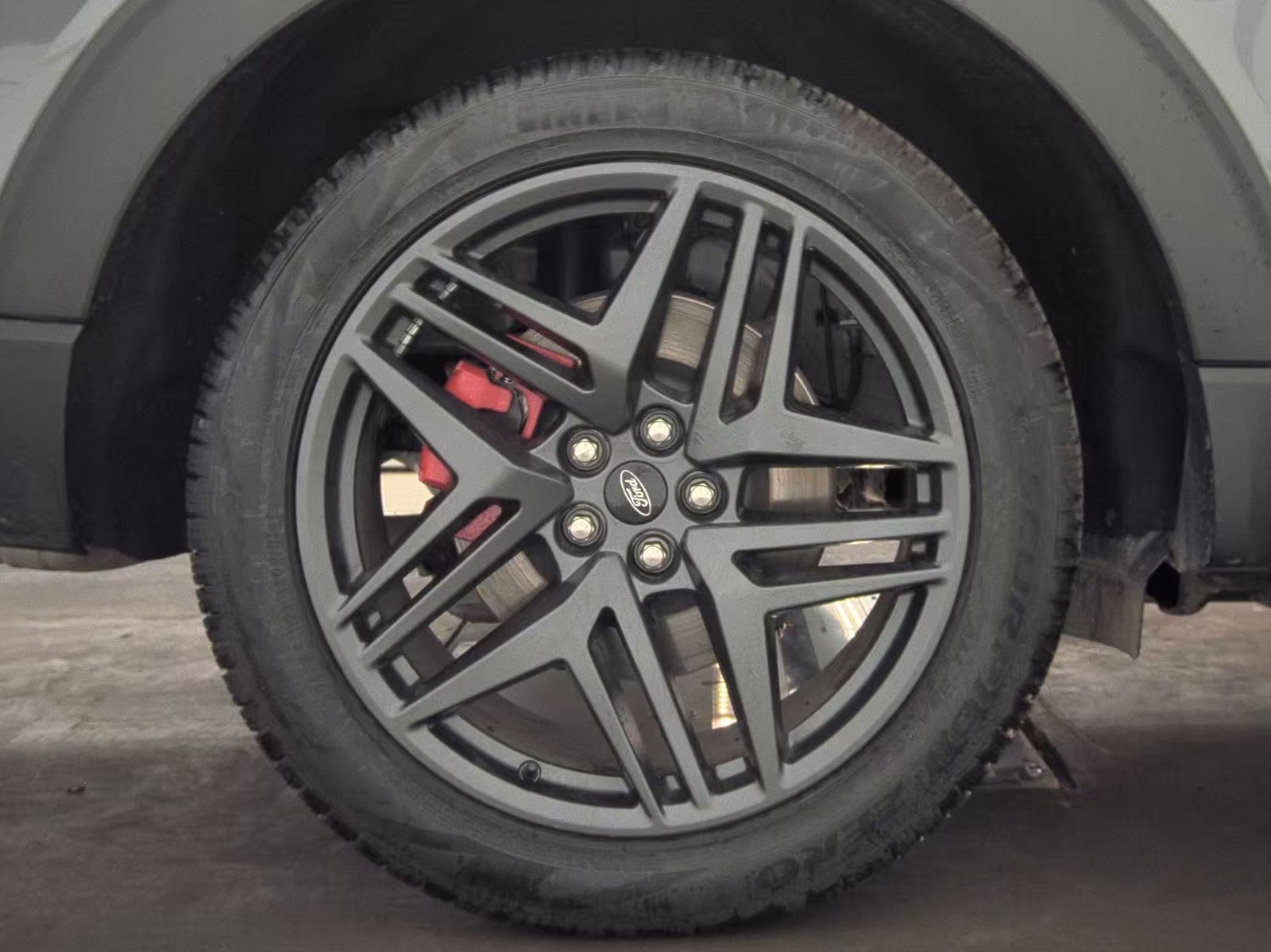 2025 Ford Explorer ST AWD