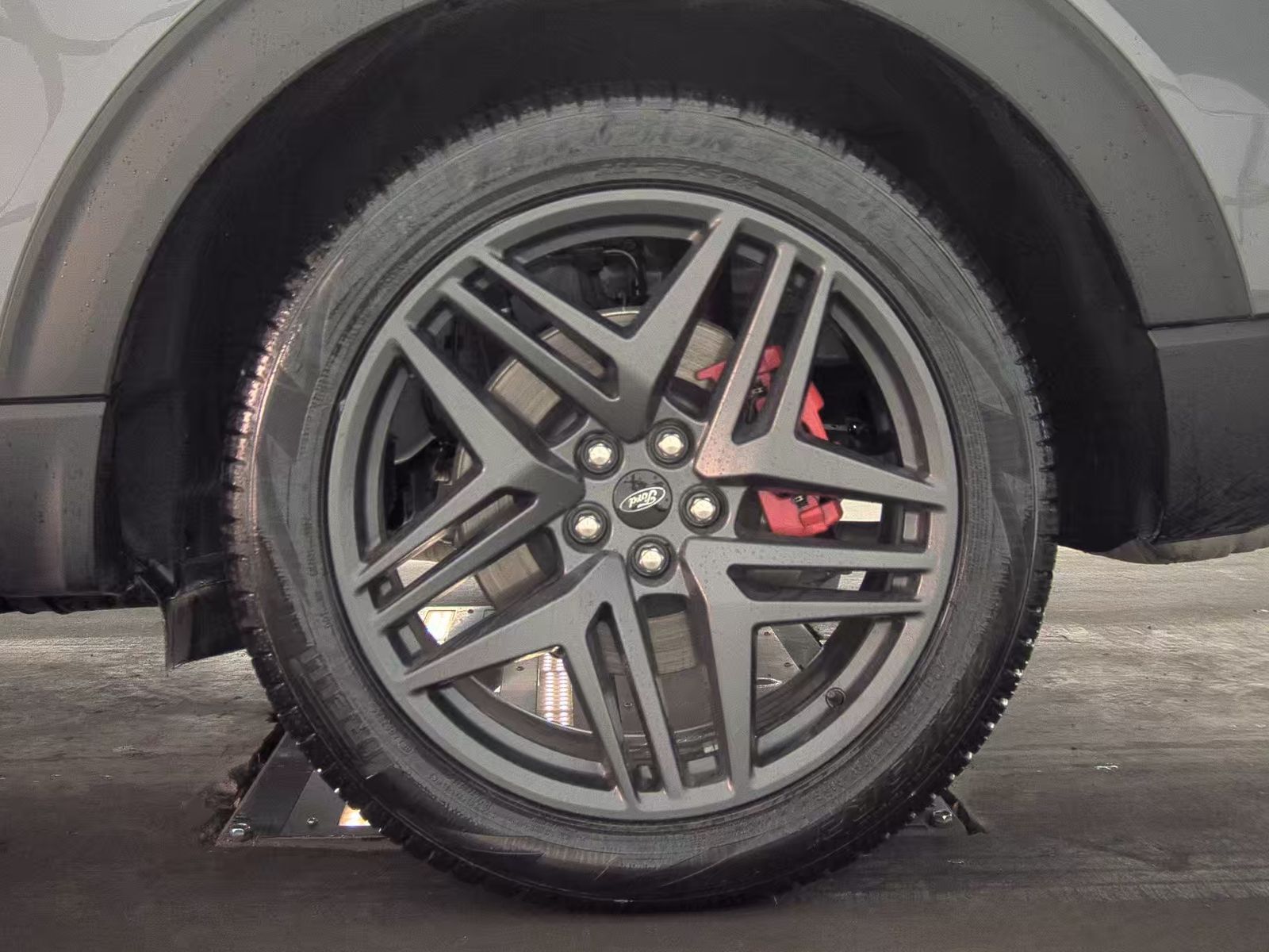 2025 Ford Explorer ST AWD