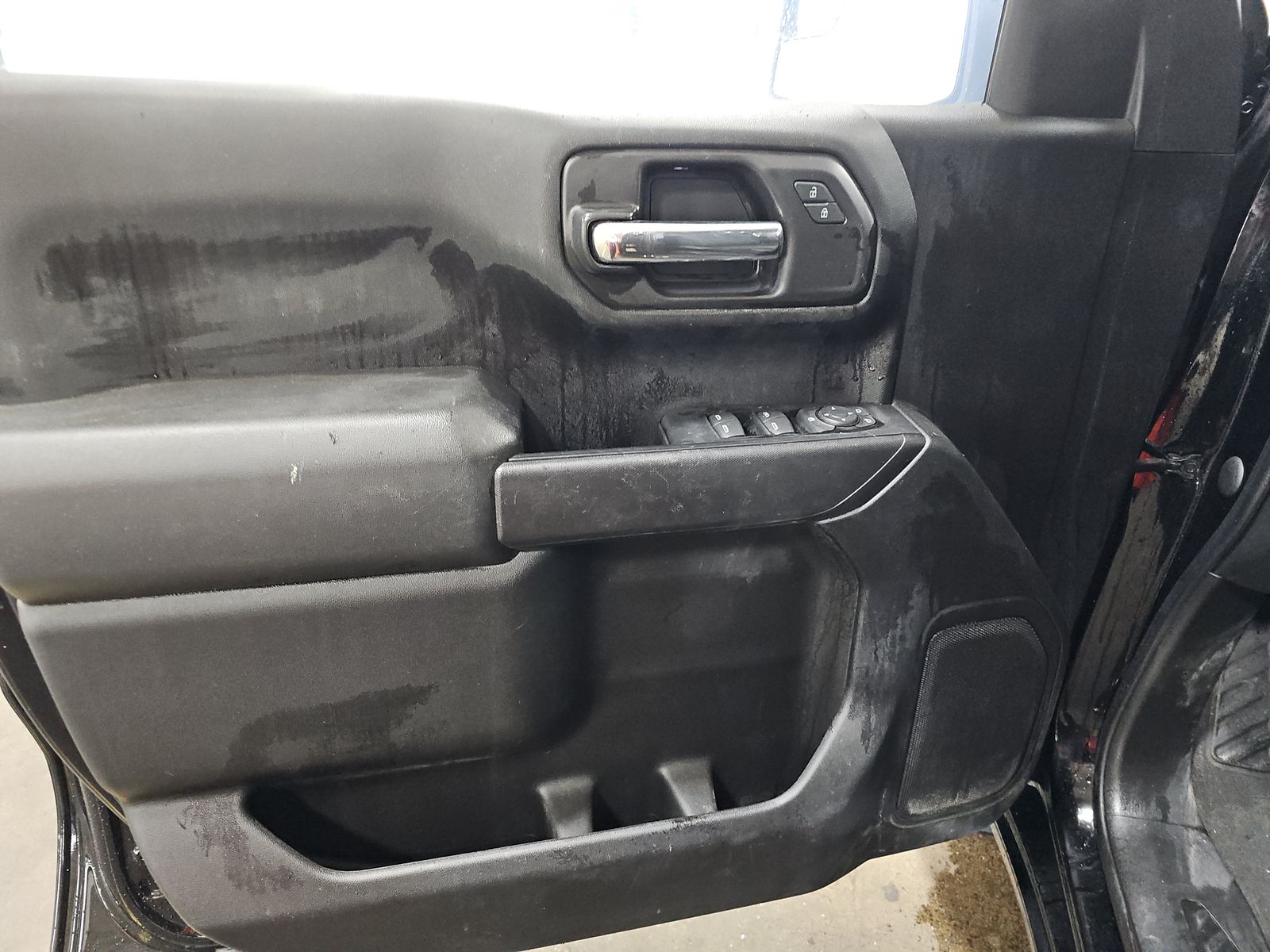 2022 Chevrolet Silverado 1500 Custom AWD