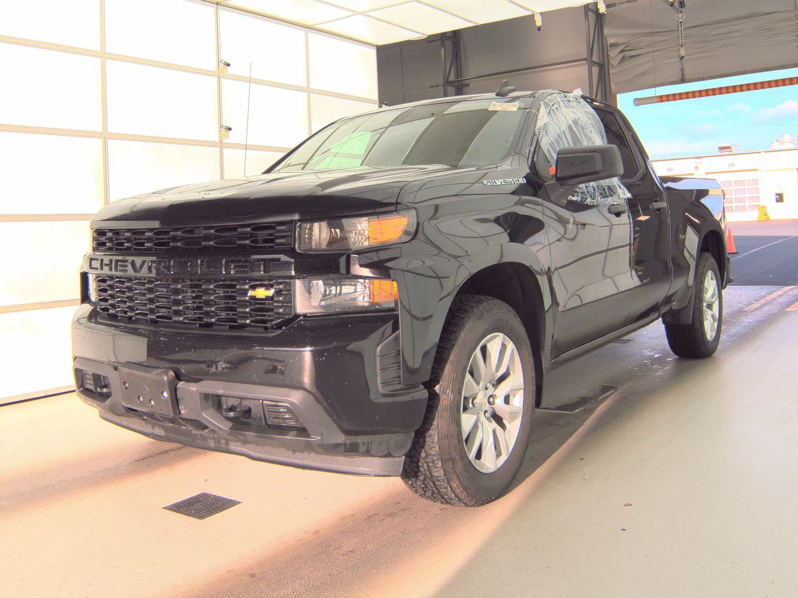2022 Chevrolet Silverado 1500 Custom AWD