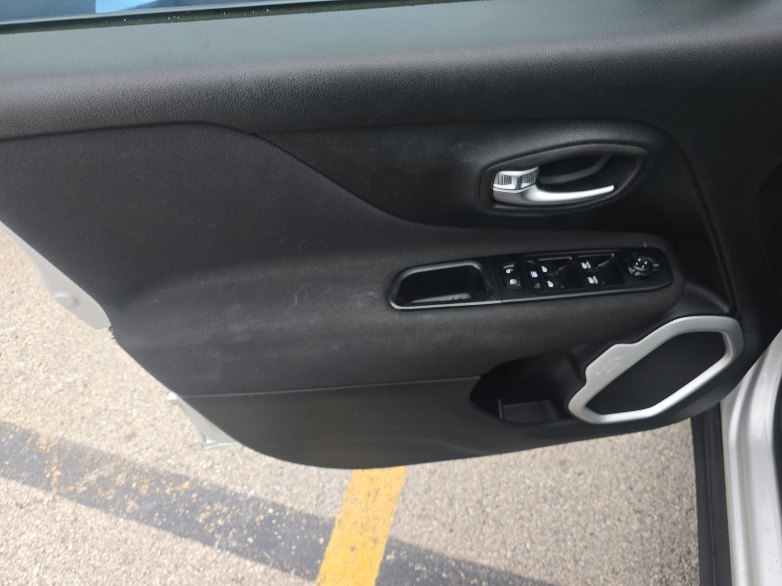 2019 Jeep Renegade Latitude FWD