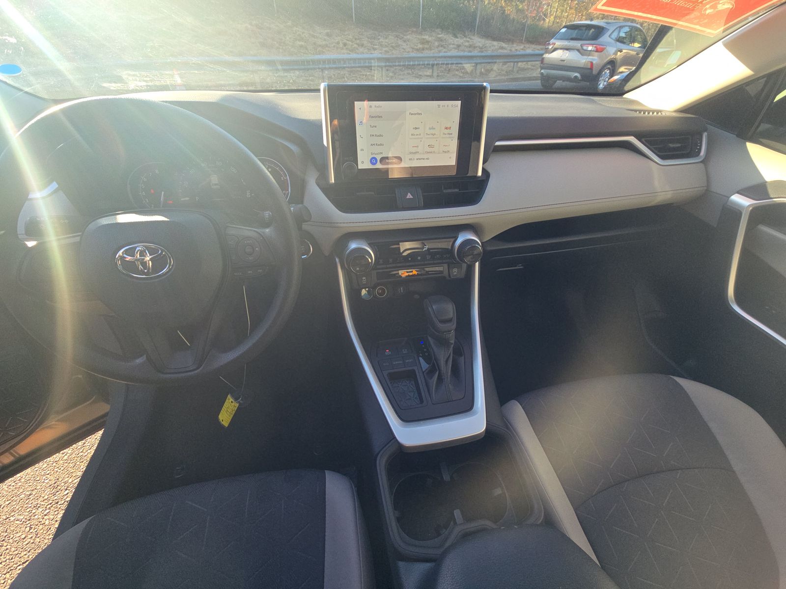 2023 Toyota RAV4 XLE FWD