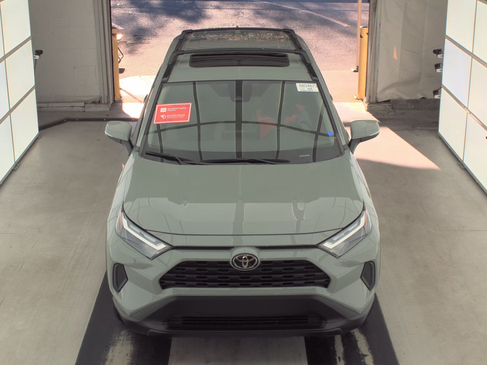2023 Toyota RAV4 XLE FWD