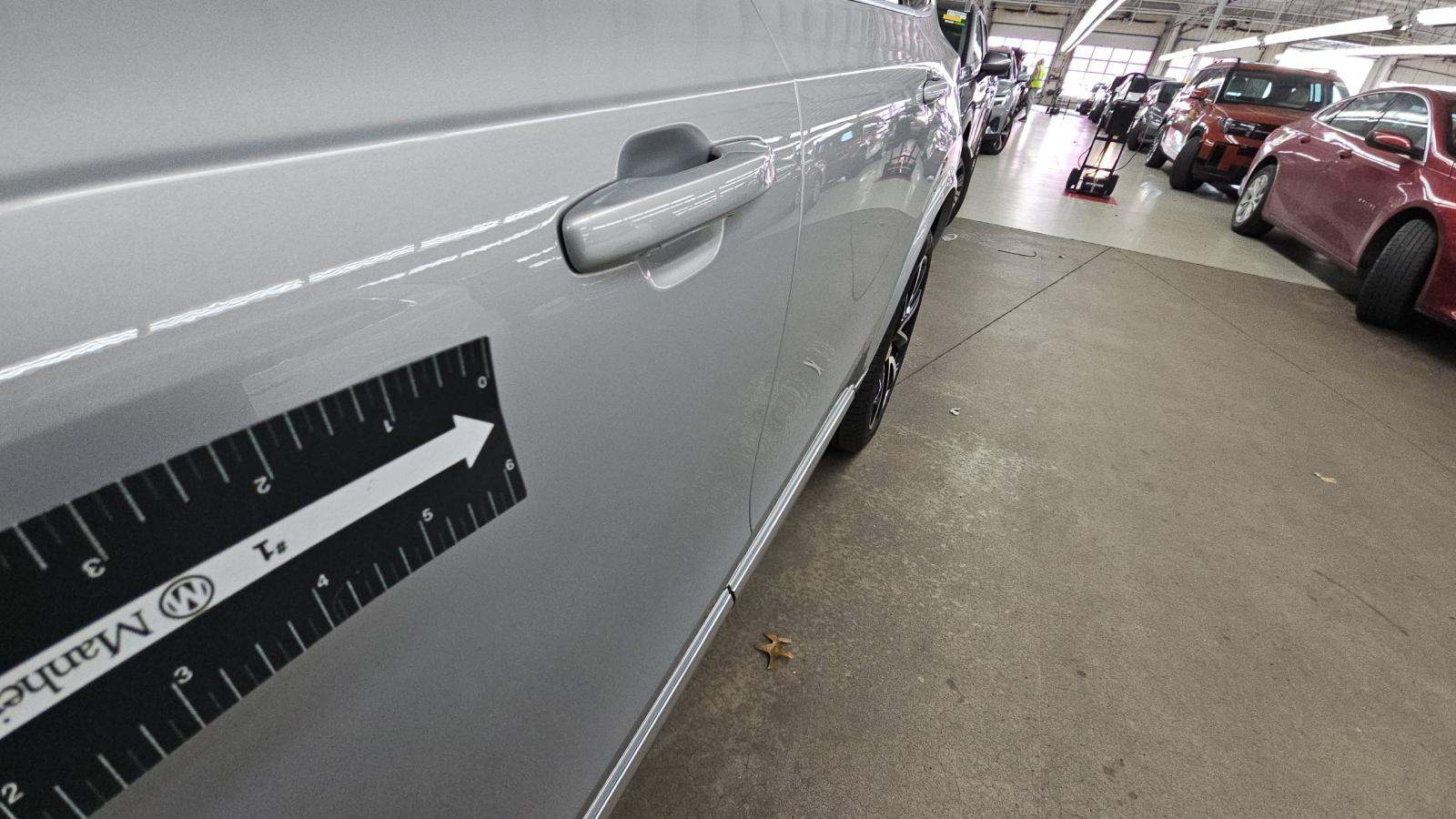 2023 Volvo XC90 B6 Plus AWD