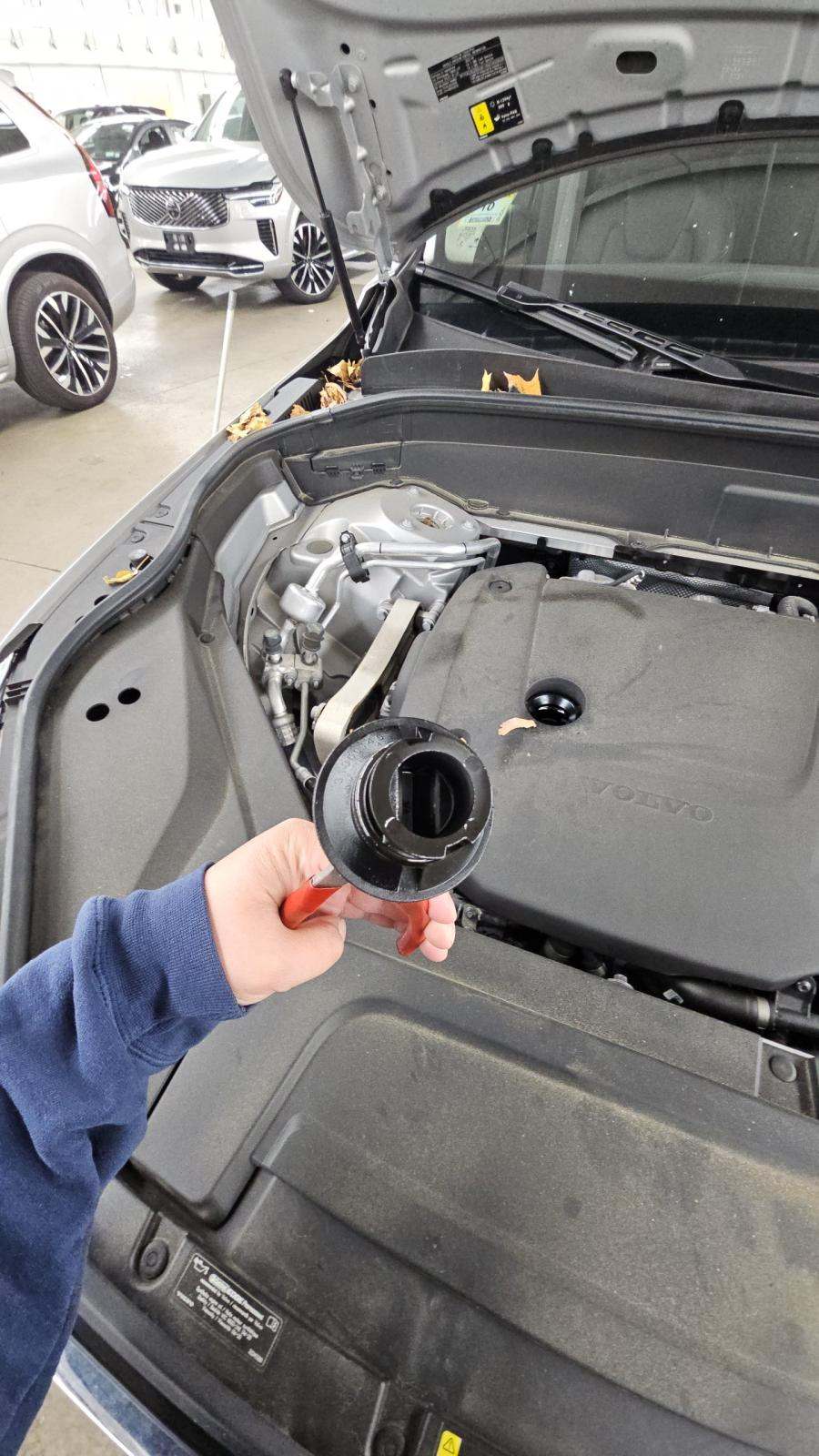 2023 Volvo XC90 B6 Plus AWD