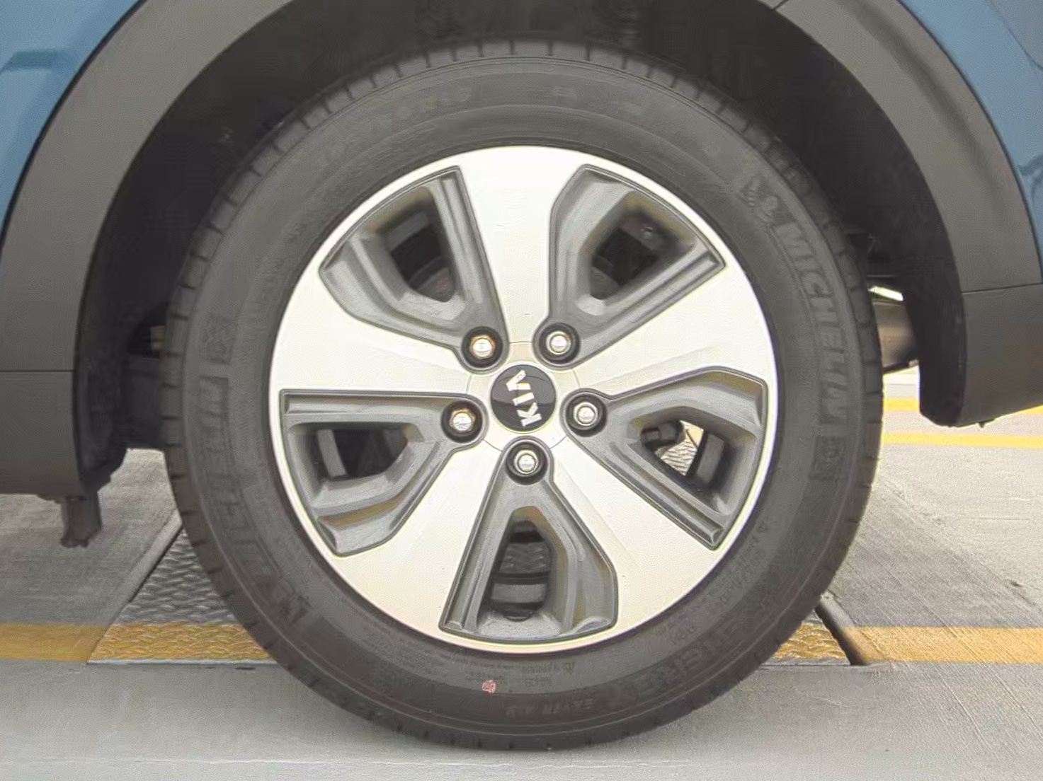 2020 Kia Niro LX FWD