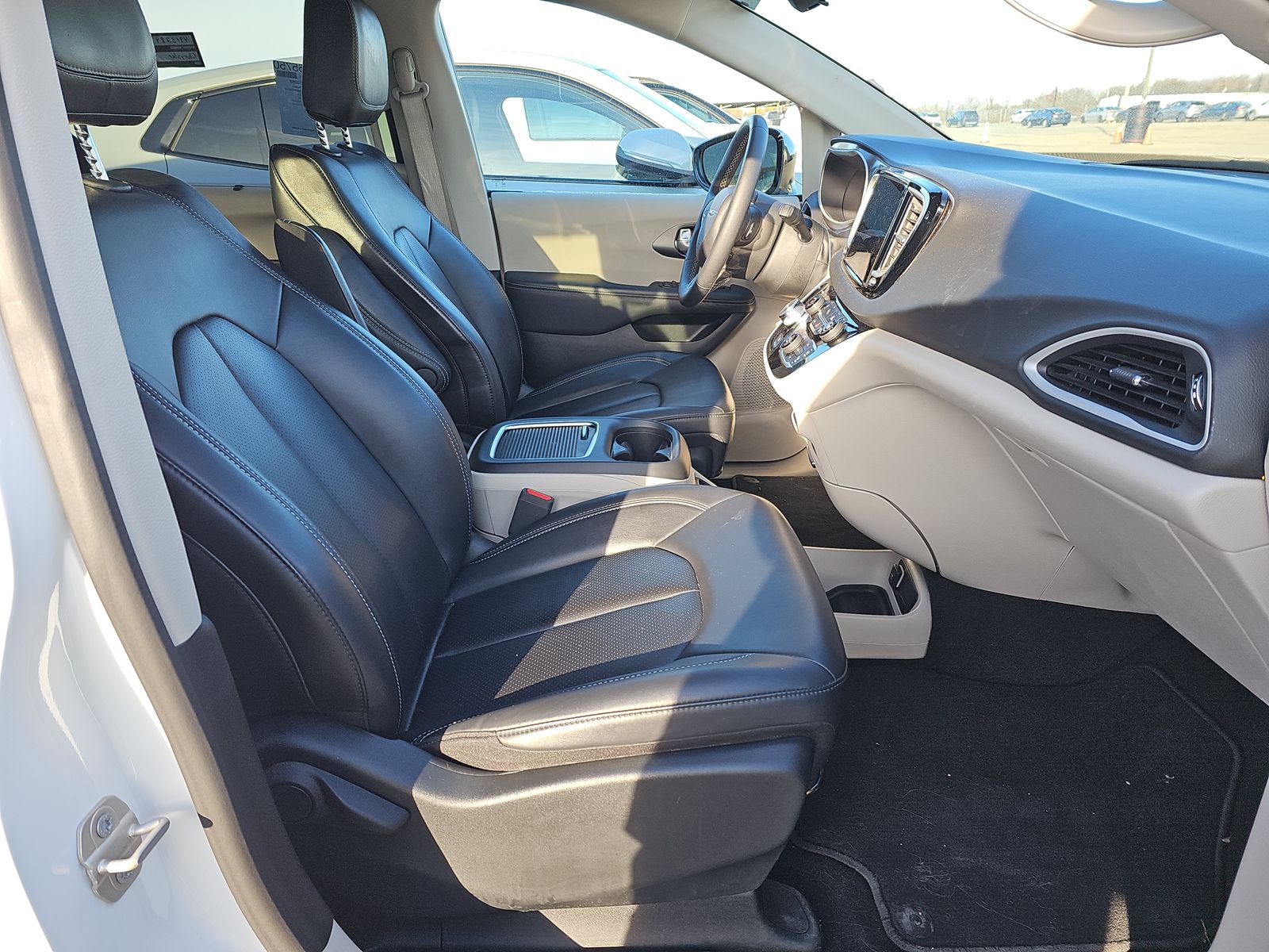 2024 Chrysler Pacifica Touring L FWD