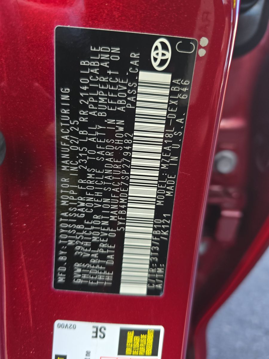 2025 Toyota Corolla LE FWD