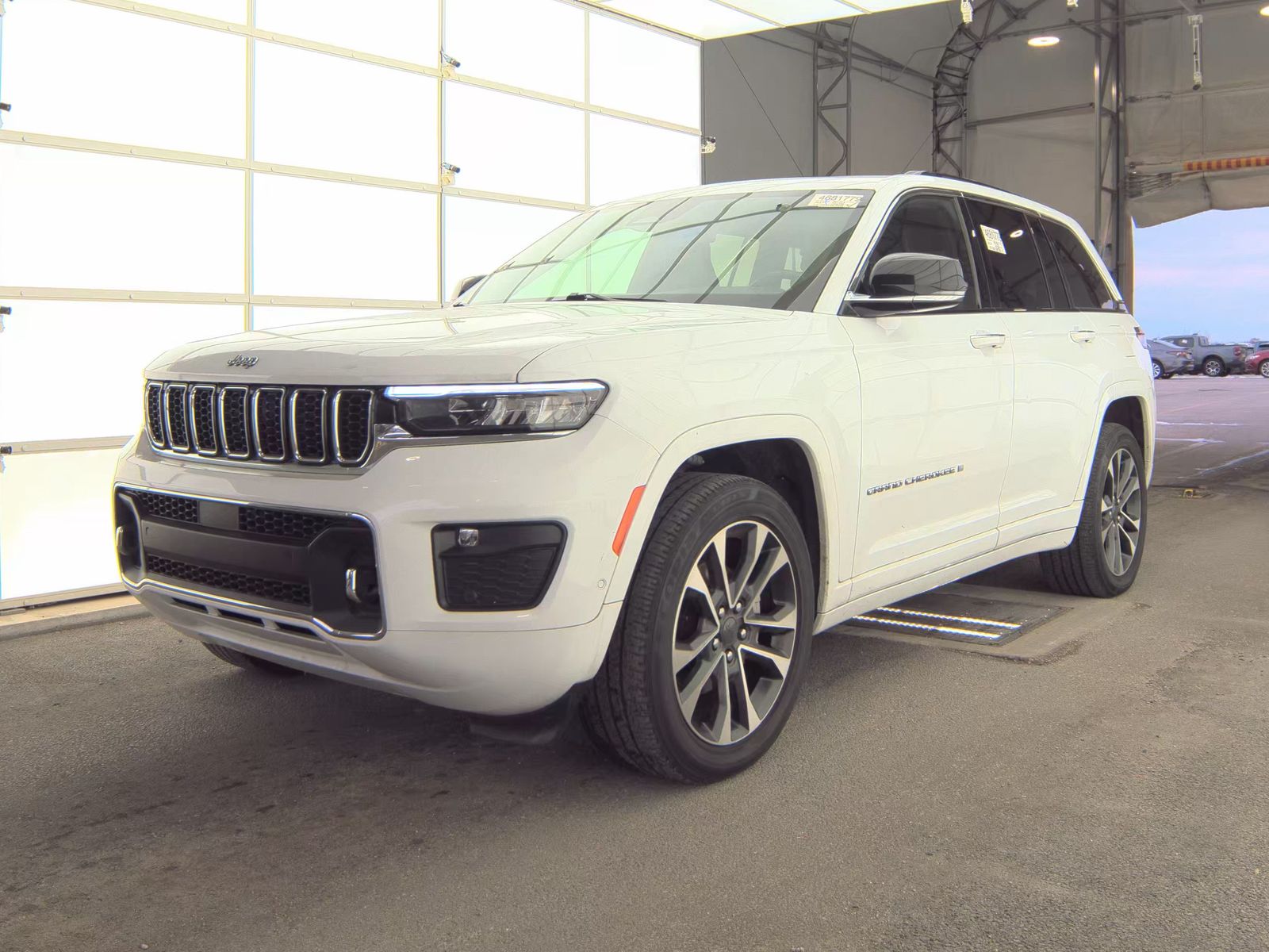 2022 Jeep Grand Cherokee Overland AWD