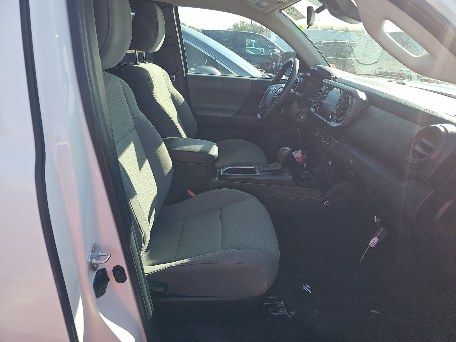 2022 Toyota Tacoma SR RWD