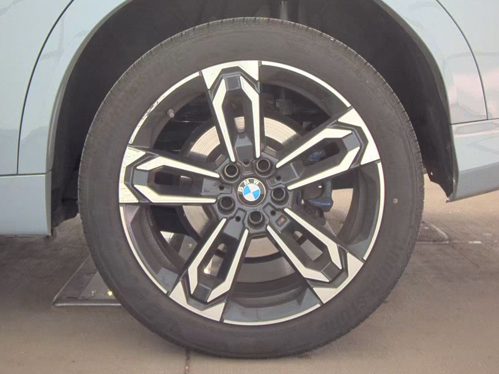 2025 BMW X2 xDrive28i AWD