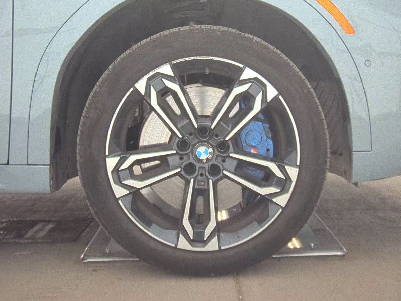 2025 BMW X2 xDrive28i AWD