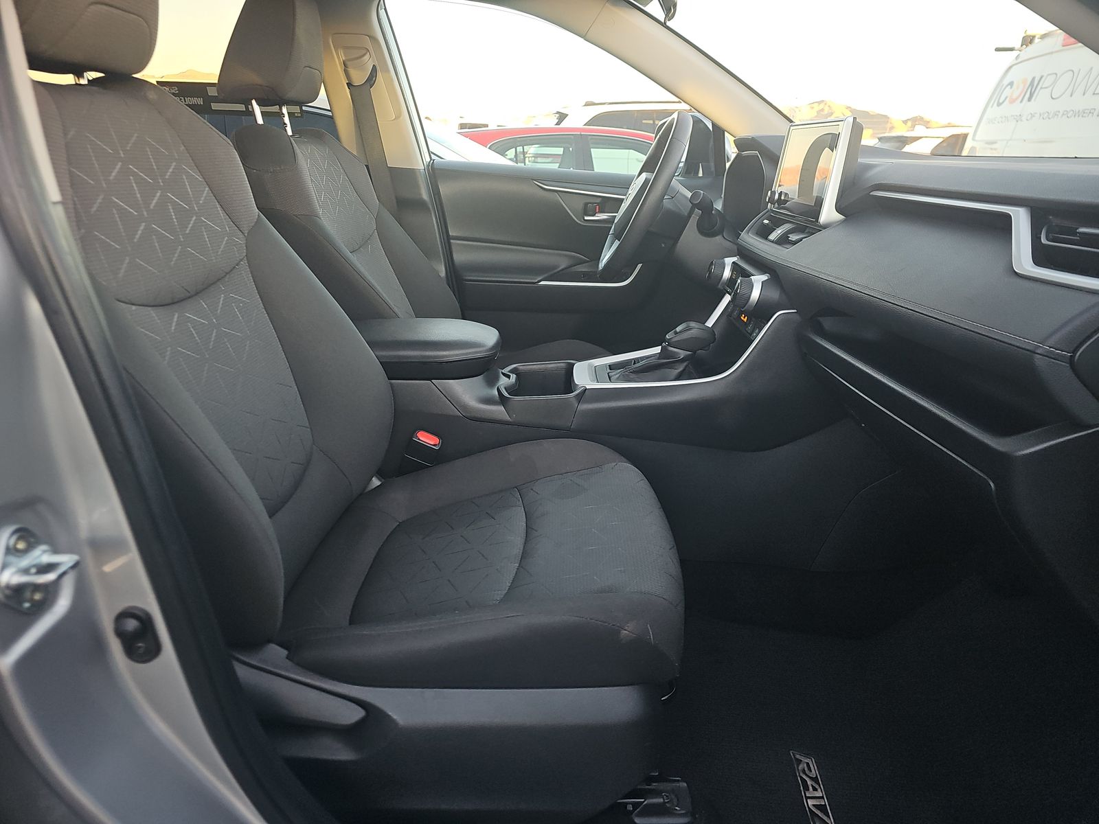 2024 Toyota RAV4 XLE AWD