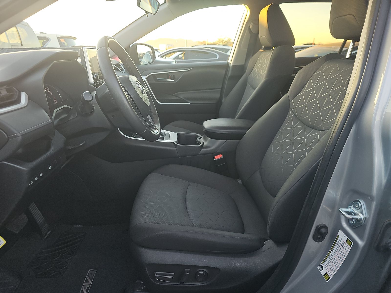 2024 Toyota RAV4 XLE AWD